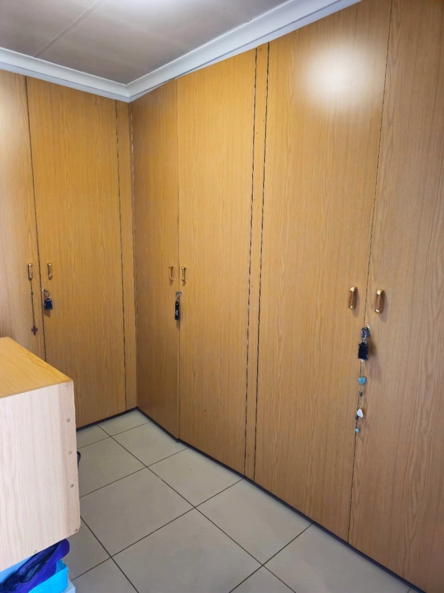 4 Bedroom Property for Sale in Falcon Ridge Gauteng