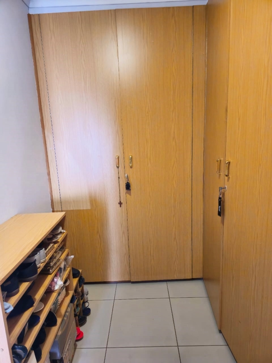 4 Bedroom Property for Sale in Falcon Ridge Gauteng