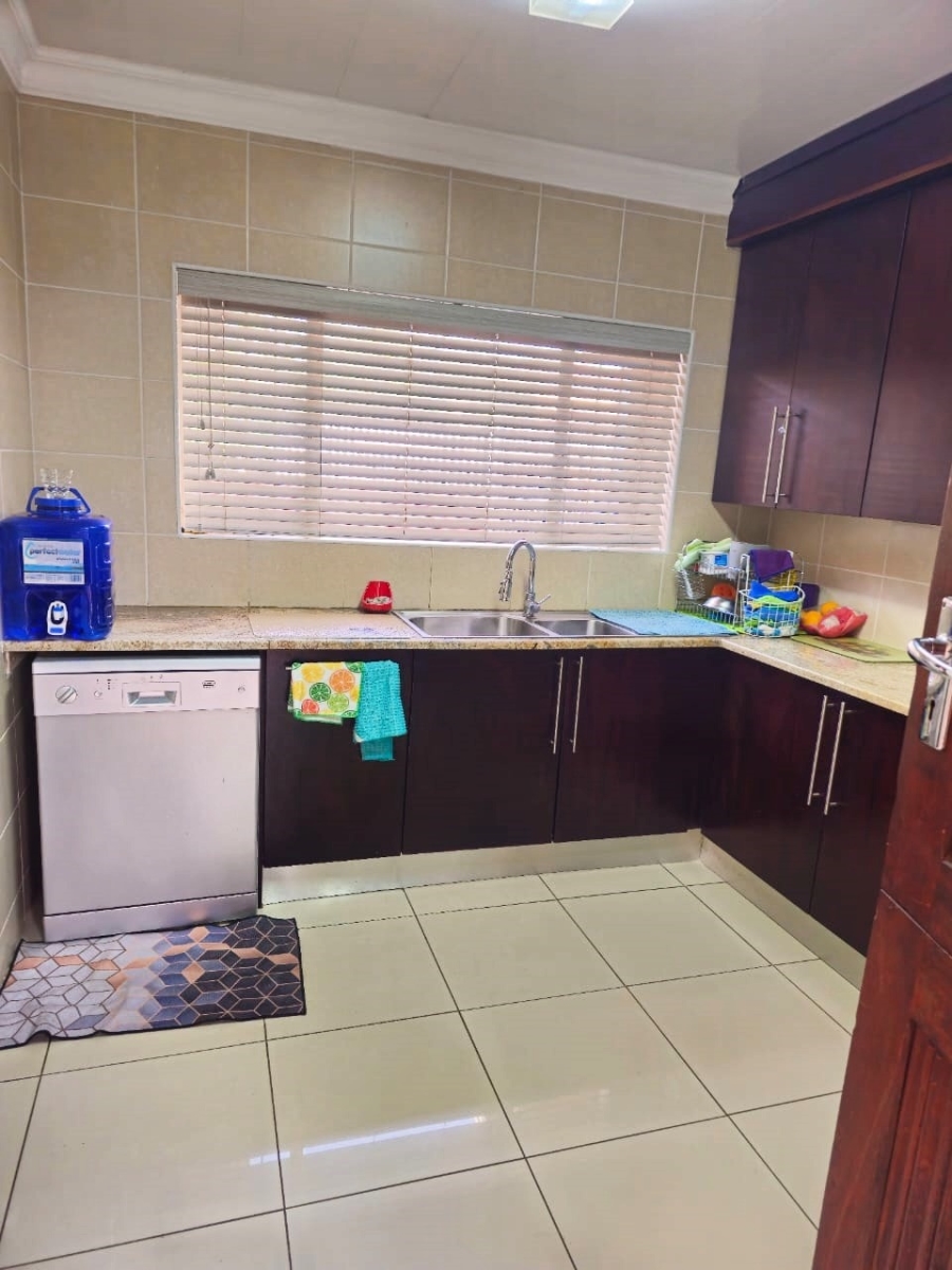 4 Bedroom Property for Sale in Falcon Ridge Gauteng