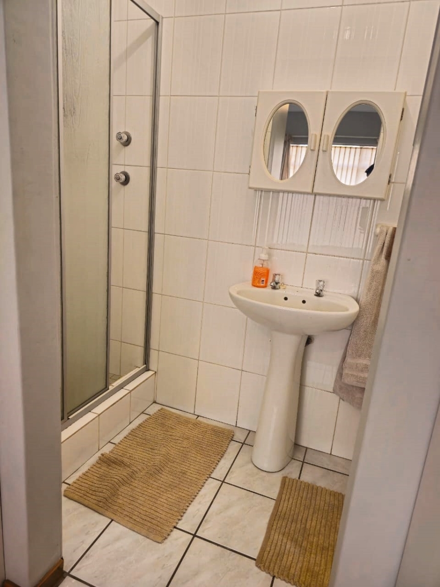4 Bedroom Property for Sale in Falcon Ridge Gauteng