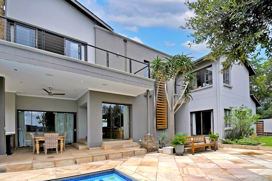 4 Bedroom Property for Sale in Waterfall Country Village Gauteng