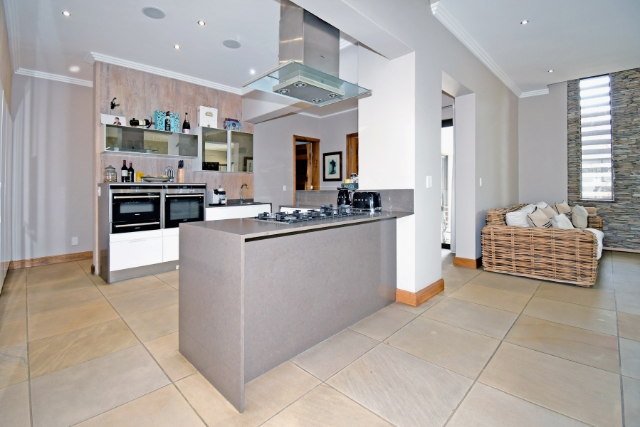 4 Bedroom Property for Sale in Waterfall Country Village Gauteng