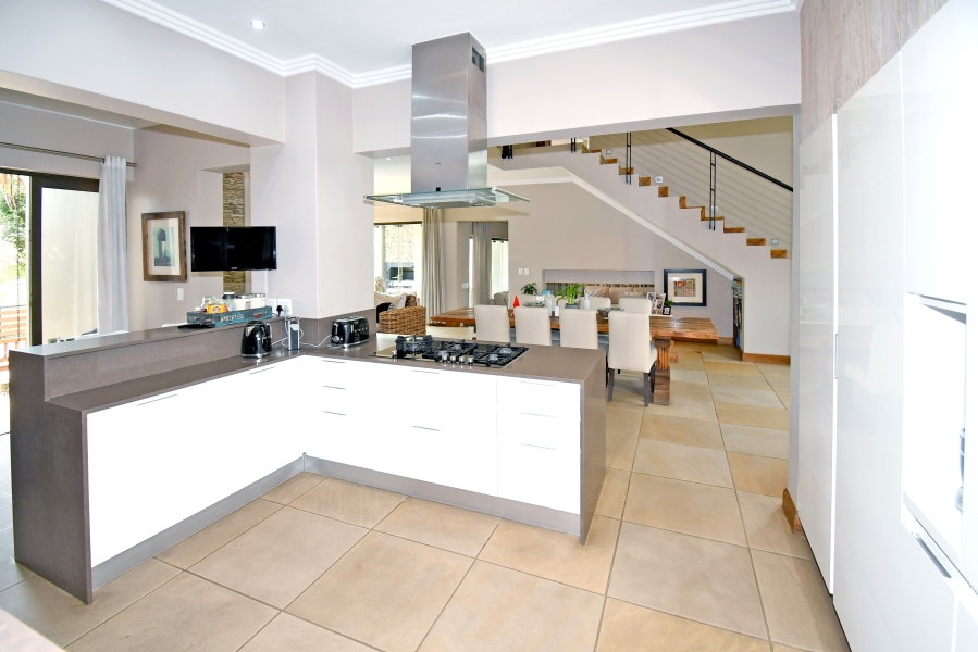 4 Bedroom Property for Sale in Waterfall Country Village Gauteng