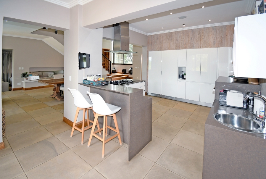 4 Bedroom Property for Sale in Waterfall Country Village Gauteng