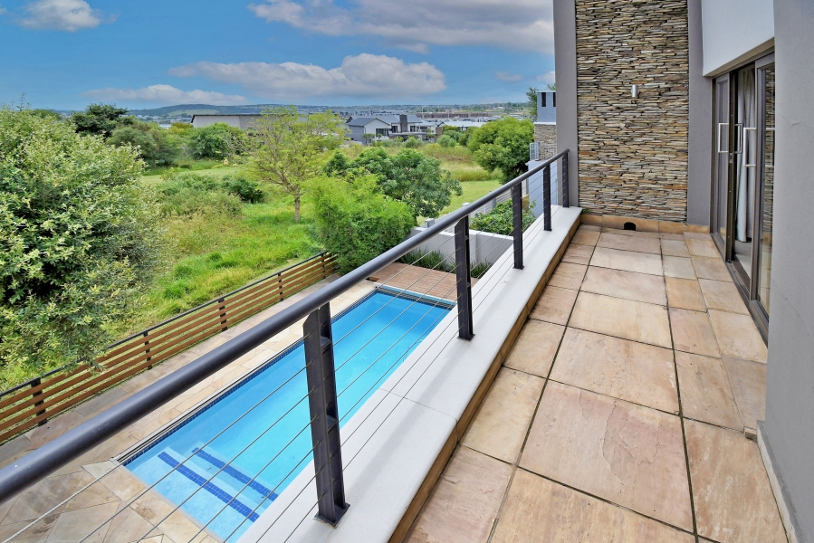 4 Bedroom Property for Sale in Waterfall Country Village Gauteng