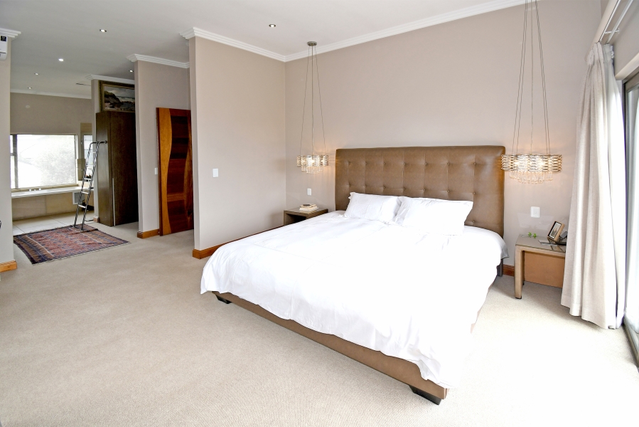 4 Bedroom Property for Sale in Waterfall Country Village Gauteng