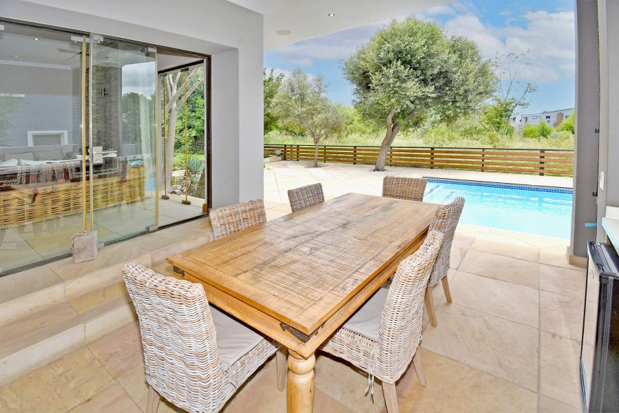 4 Bedroom Property for Sale in Waterfall Country Village Gauteng