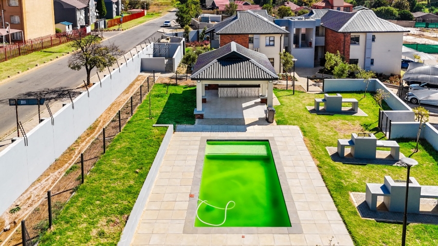 2 Bedroom Property for Sale in Alan Manor Gauteng