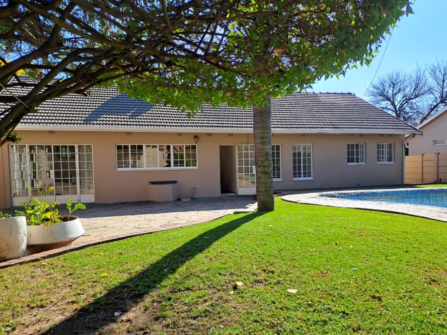3 Bedroom Property for Sale in Weltevreden Park Gauteng