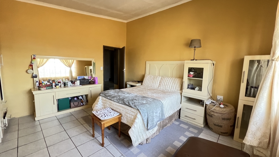 4 Bedroom Property for Sale in Krugersdorp West Gauteng