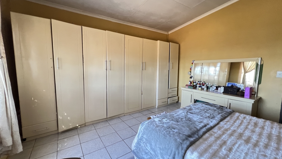 4 Bedroom Property for Sale in Krugersdorp West Gauteng