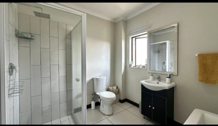 3 Bedroom Property for Sale in Halfway House Gauteng