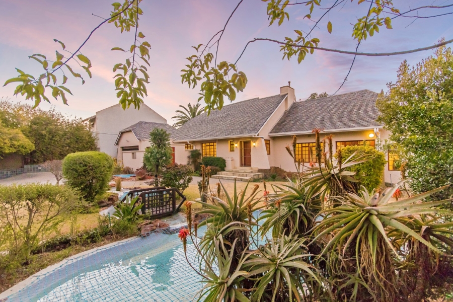 4 Bedroom Property for Sale in Atholl Gauteng
