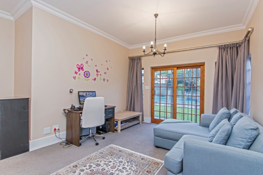 4 Bedroom Property for Sale in Atholl Gauteng