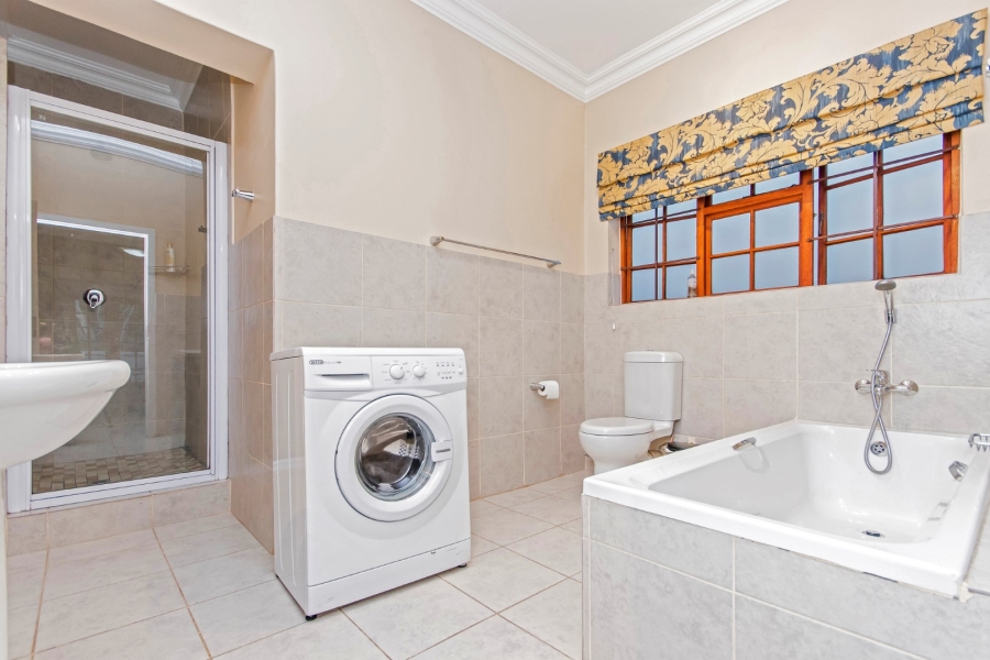 4 Bedroom Property for Sale in Atholl Gauteng