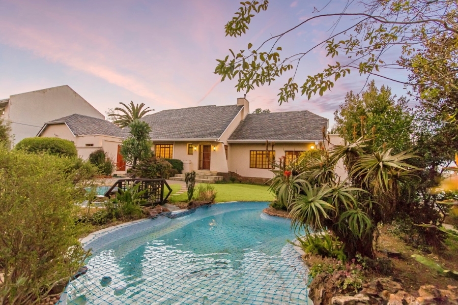4 Bedroom Property for Sale in Atholl Gauteng