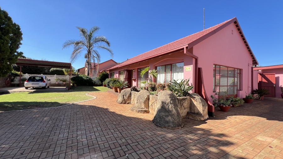 3 Bedroom Property for Sale in Dan Pienaarville Gauteng