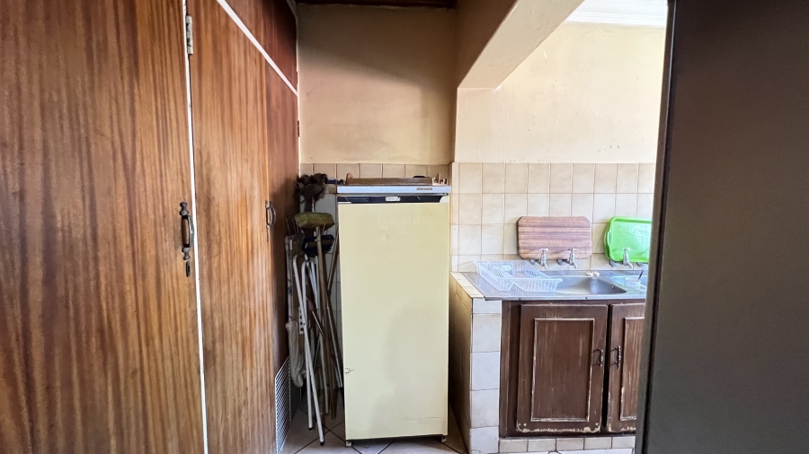 5 Bedroom Property for Sale in Dan Pienaarville Gauteng