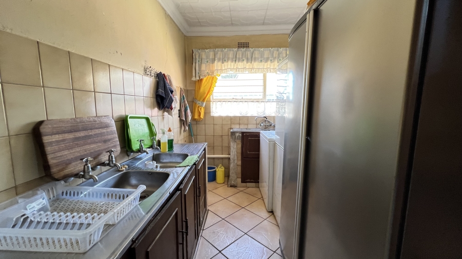 5 Bedroom Property for Sale in Dan Pienaarville Gauteng