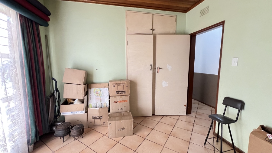 5 Bedroom Property for Sale in Dan Pienaarville Gauteng