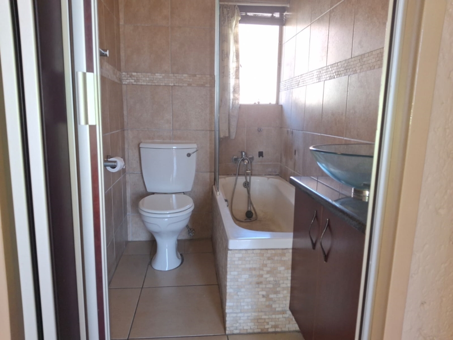 2 Bedroom Property for Sale in Eden Glen Gauteng