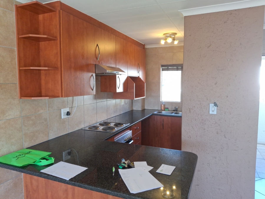 2 Bedroom Property for Sale in Eden Glen Gauteng