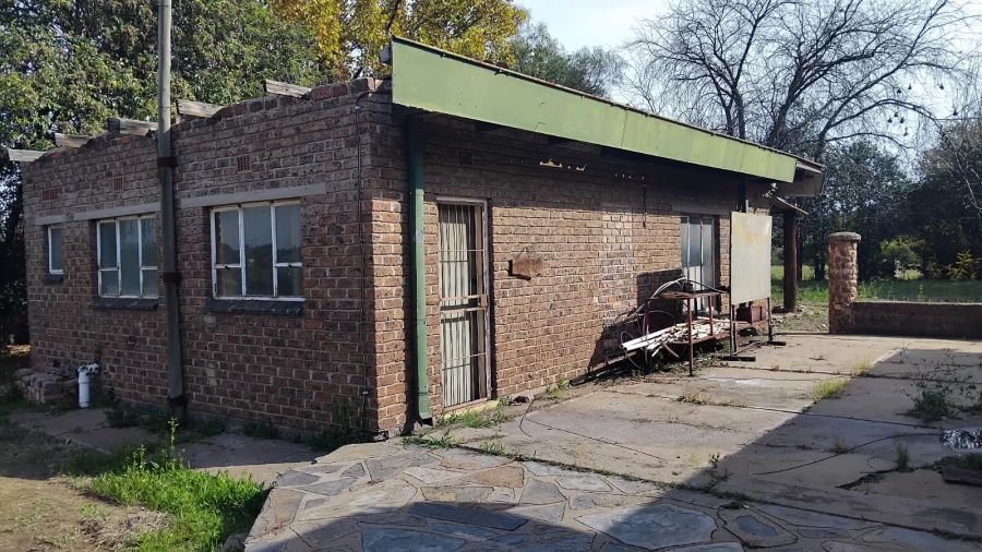 4 Bedroom Property for Sale in Staalrus Gauteng