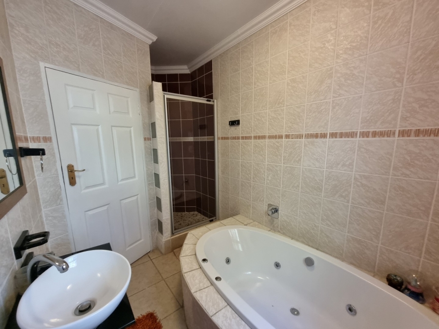 3 Bedroom Property for Sale in Ferndale Gauteng