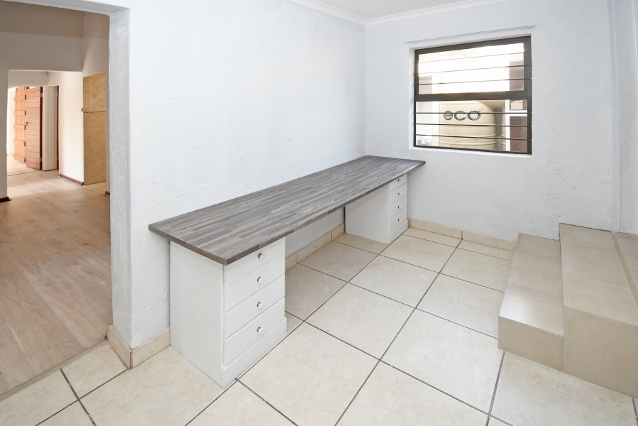 3 Bedroom Property for Sale in Magaliessig Gauteng