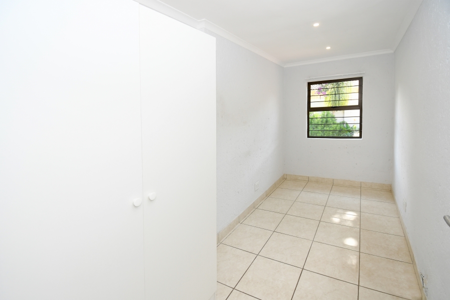 3 Bedroom Property for Sale in Magaliessig Gauteng