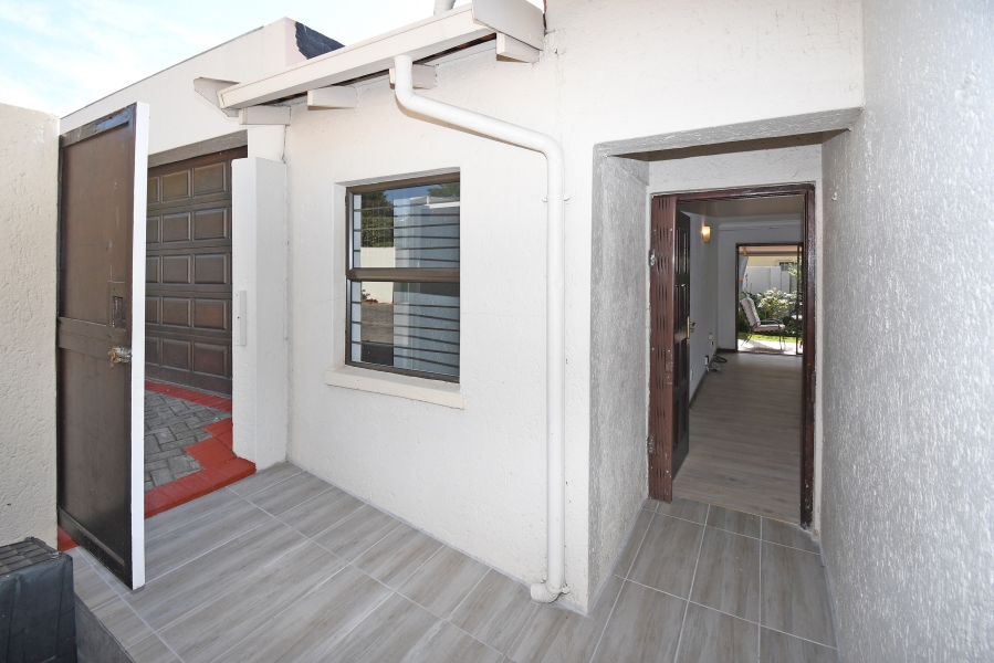 3 Bedroom Property for Sale in Magaliessig Gauteng