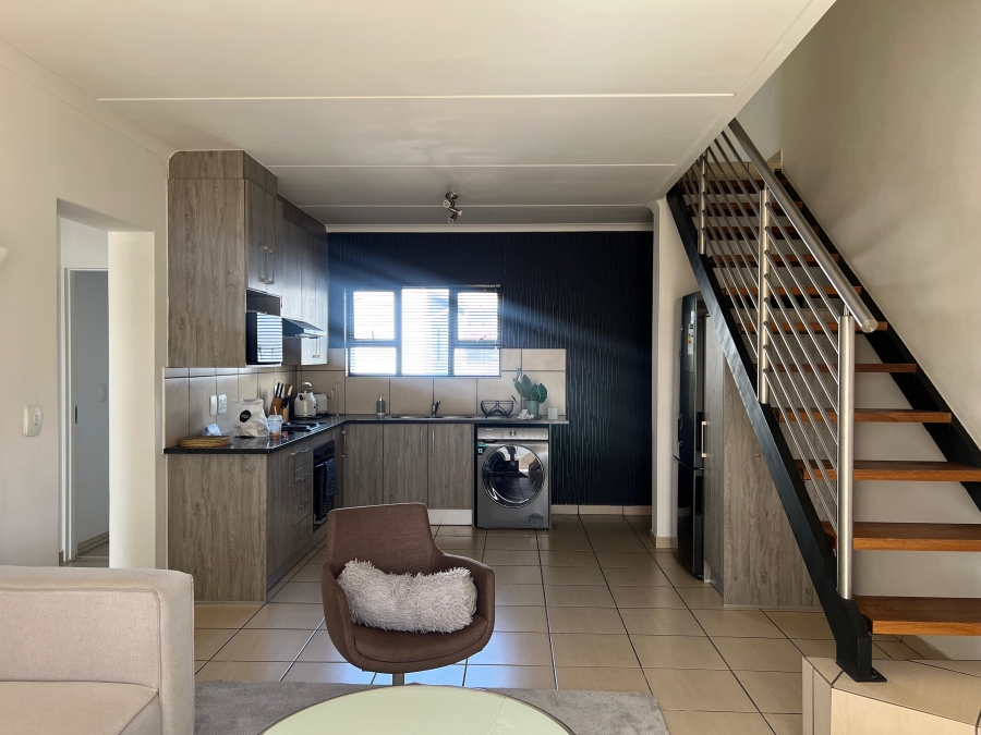 To Let 3 Bedroom Property for Rent in Barbeque Downs Gauteng