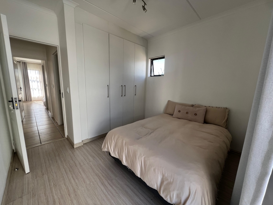 To Let 3 Bedroom Property for Rent in Barbeque Downs Gauteng