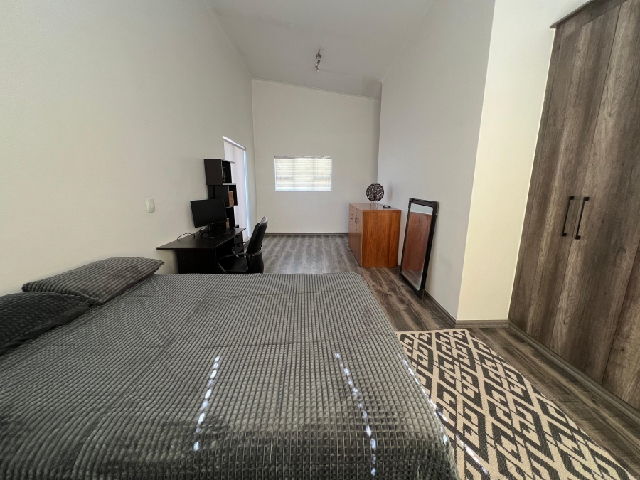 To Let 3 Bedroom Property for Rent in Barbeque Downs Gauteng