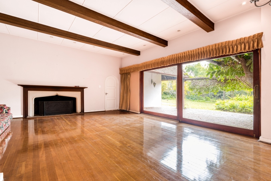 5 Bedroom Property for Sale in Oaklands Gauteng