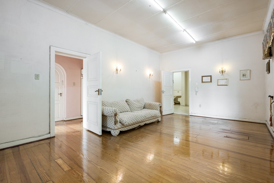 5 Bedroom Property for Sale in Oaklands Gauteng