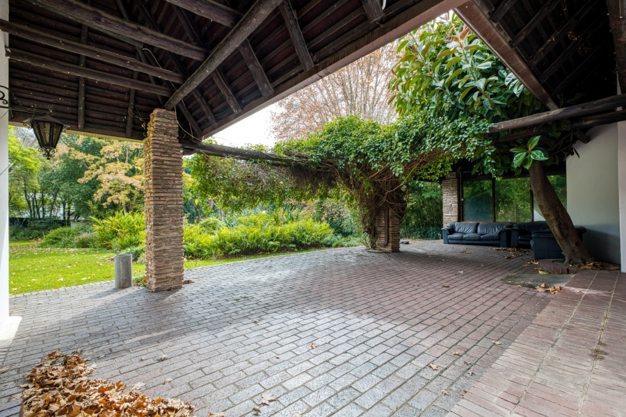 5 Bedroom Property for Sale in Oaklands Gauteng