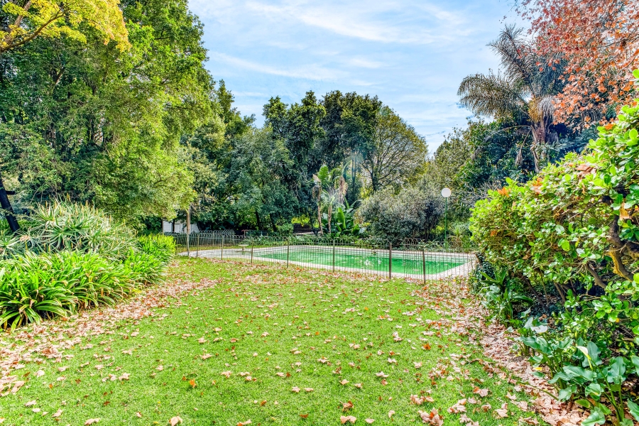 5 Bedroom Property for Sale in Oaklands Gauteng