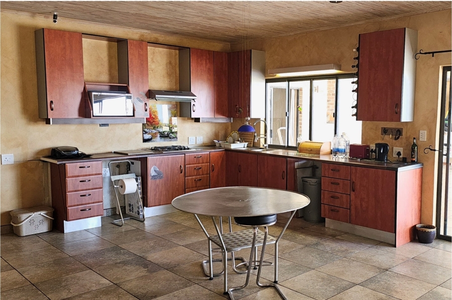 Commercial Property for Sale in Tedderfield A H Gauteng