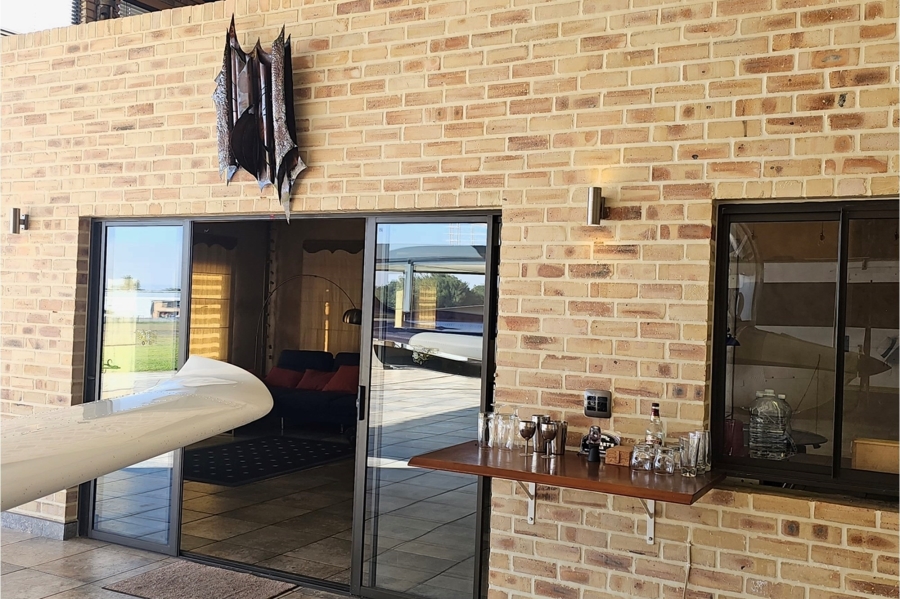 Commercial Property for Sale in Tedderfield A H Gauteng