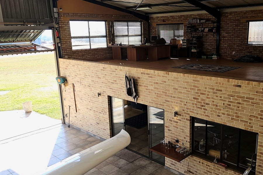 Commercial Property for Sale in Tedderfield A H Gauteng