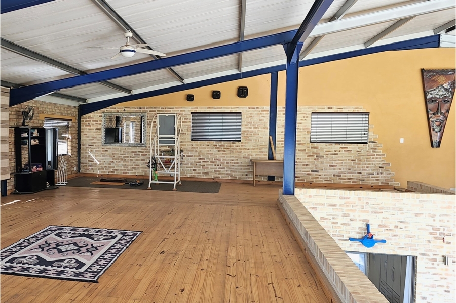 Commercial Property for Sale in Tedderfield A H Gauteng