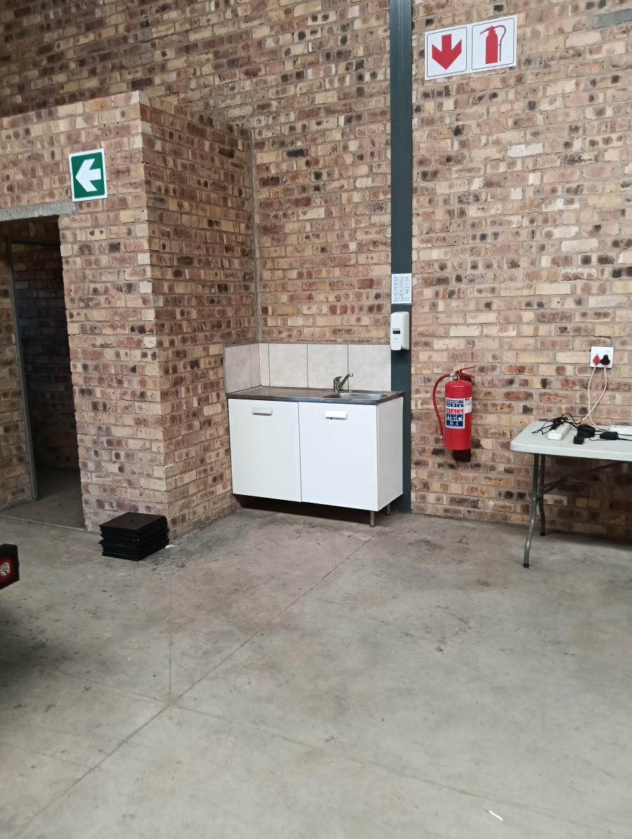 To Let commercial Property for Rent in N4 Gateway Industrial Park Gauteng