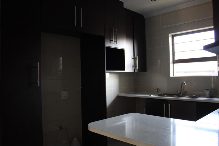 To Let 3 Bedroom Property for Rent in Parkrand Gauteng
