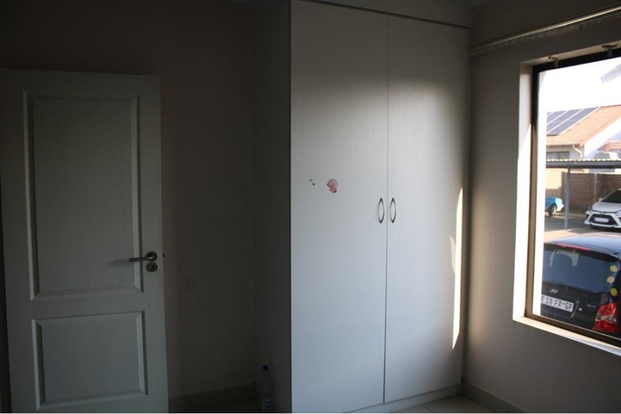To Let 3 Bedroom Property for Rent in Parkrand Gauteng