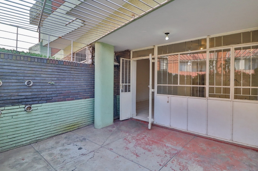 1 Bedroom Property for Sale in Bellevue Gauteng