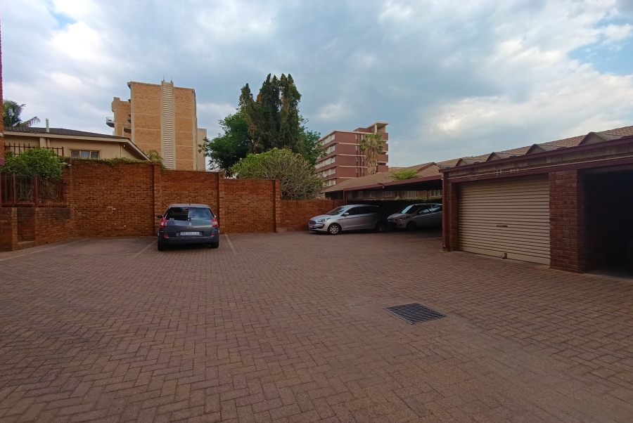2 Bedroom Property for Sale in Wonderboom South Gauteng