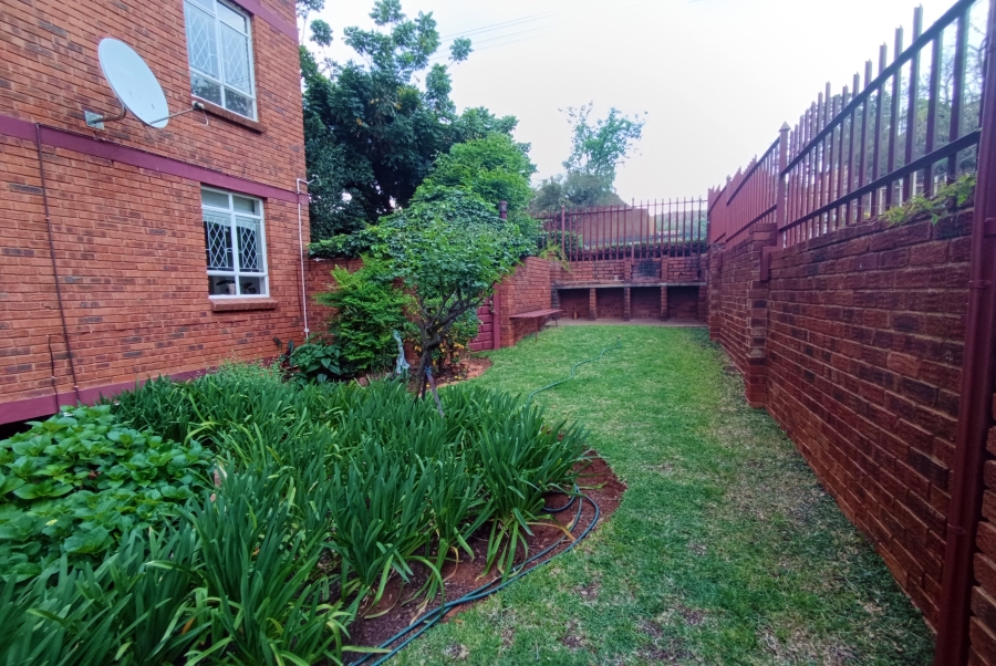 2 Bedroom Property for Sale in Wonderboom South Gauteng