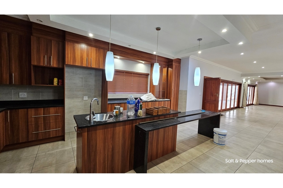 5 Bedroom Property for Sale in Magalieskruin Gauteng