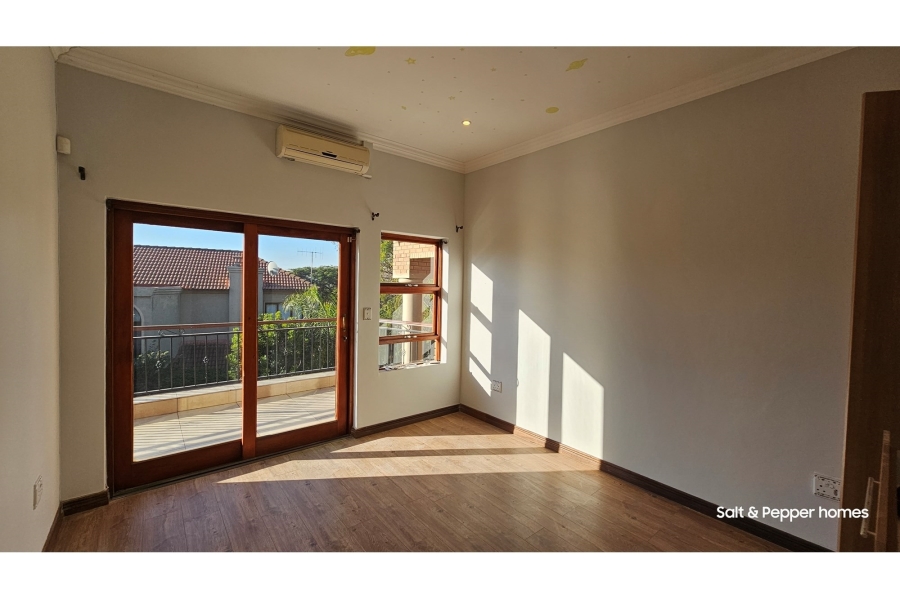 5 Bedroom Property for Sale in Magalieskruin Gauteng